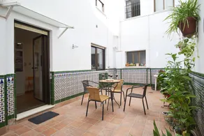 Rodrigo de Triana Courtyard by Valcambre - Image 4