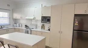 Stunning Ground Floor Apt with Ocean Views - Image 2