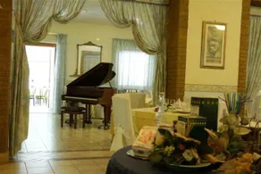 Albergo-Ristorante"Parco alle Noci"tra la Cascata delle Marmore,Labro e valle Santa di S Francesco - Image 2