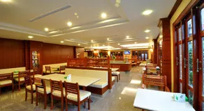 Busyarin Hotel - Image 5