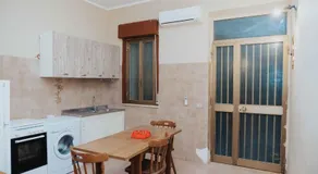 Appartamento con terrazzo - Image 5