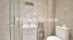 Leyton Guest Rooms - Rooms and Amenities - Image 4