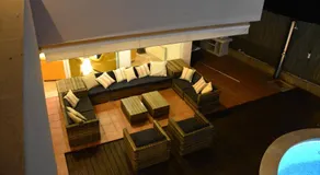 Villa Med A 2 kilometros andando de la playa, del puerto de Aguadoç y a 4 del centro de Sitges Muy Soleada todo el dia Capacidad superior a 16 personas NO REQUIERE COCHE - Image 3