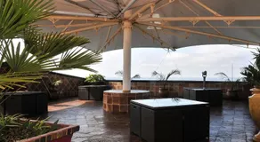 2Ten Hotel - Image 2