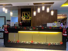 Dalian Peak Hotel - Image 4