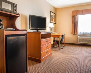Comfort Inn - Image 4