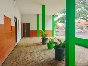 Artcho Residence near Pantai Bentar Probolinggo - Image 5