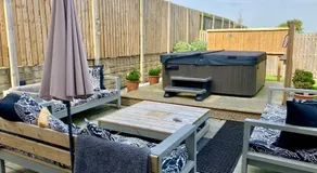 Executive Rural Smart-Home with Jacuzzi - Image 4