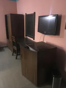Creme Suites Hotel - Image 5