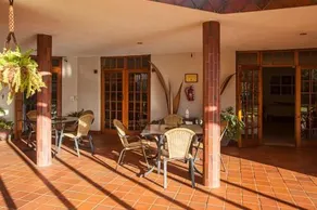 Touraco Guesthouse - Image 3
