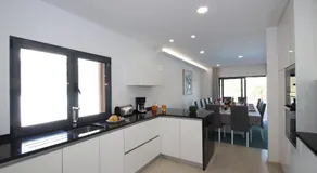 Villa Riviera - com piscina aquecível, 2 jacuzzis e BBQ em Armação de Pêra - Image 5