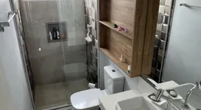 Apartamento Impecável Completo próximo à praia com Barco Opcional - Image 2