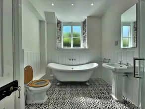 Finest Retreats - Luxury Converted Chapel with Hot Tub & Games Room - Image 2