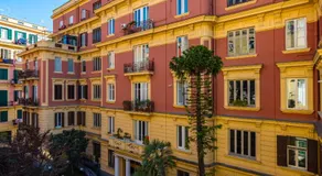 La Pinacoteca Aparthotel by NapoliApartments - Image 2