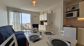Royan - APPARTEMENT VUE MER - à SEULEMENT 300m PLAGE et COMMERCES - Image 3