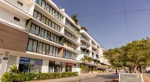 Luxury 1BR - 2 Pools - Spa - Gym - Cinema - Private Bars - Near Beach - Image 4