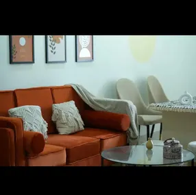 GROVER HOMESTAY - Image 3