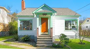 Breaker Ave Pet Friendly King Beds - Image 4