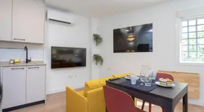 Estudio con encanto en Málaga centro by Rent Me - Image 2
