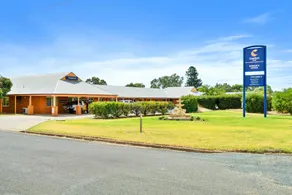 Comfort Inn Bishops Lodge - Image 5
