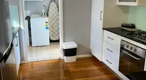 Charlestown Townhouse - Image 5