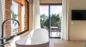 Modernidade com banheira e vista para o mar TJ1437 - Image 2