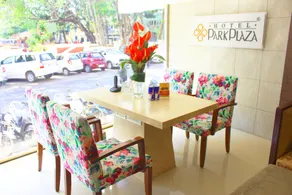 Hotel Park Plaza - Image 4