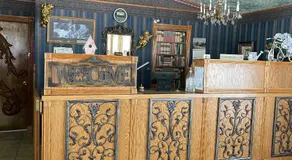 Superior Victorian Inn - Image 4