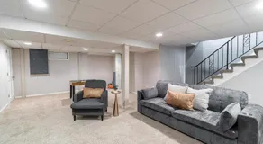 Nall Hills Gem! Great location & new interior! - Image 4