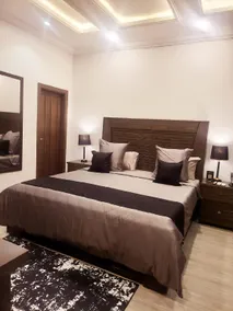 Vintage Luxury Hotel - Image 5