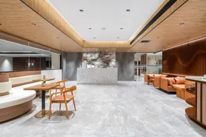 Euro Hotel - Image 4