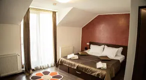 Pensiunea Casa Zece - Image 2