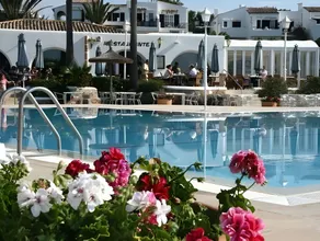Apartamentos Parque Mar - Image 2