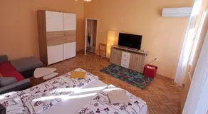 Hanna Apartman 1-2 - Image 2
