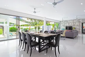 Spacious 4BR Private Pool Villa Luna - Image 3