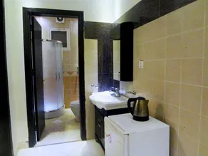 Summerland Suites - Image 4