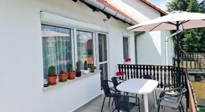 Arató Vendégház - Image 2