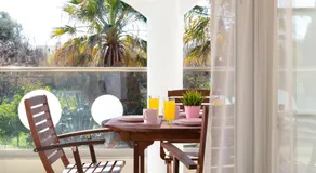 House of Paradise in front of the golf court-sea - Image 3