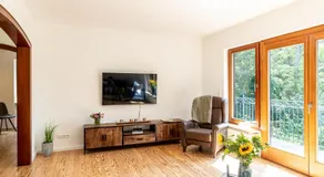 Landhaus Karbach mit Gartensauna und Hot Tub, eingezäunter Garten, 4-10 Personen - Image 2