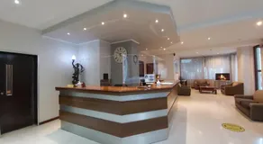Omiros Hotel - Image 2