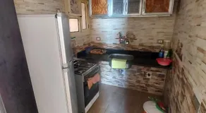 شقة بأطلالة علي الشاطئ - Image 5