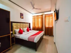 Hotel Grand Palace - Image 4