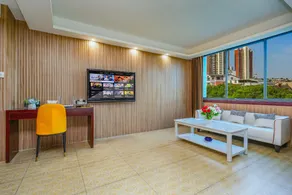 Xiushan Water Cinema Hotel (Yidu Yasi International Shopping Plaza Branch) - Image 2