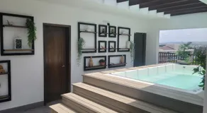 Luxury Apartment Downtown - Image 3