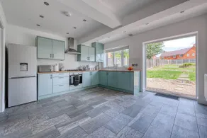 The Moseley House 4BR with Free Parking - Image 3