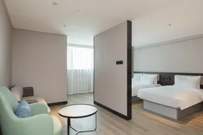 Hanting Hotel Qingdao Development Zone Xiangjiang Road Commercial Street - Image 2