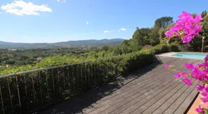 La Villa Tara 4 chambres piscine privée vue panoramique sur les collines de Grimaud - Image 5