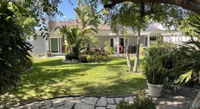 Adorable Room in the House with Peacefull Backyard - Image 3