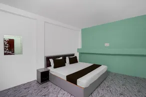 SPOT ON Hotel Royal X - Image 2