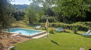 Locations insolites "vie en plein air" cabane Bastide Bellugue maison d'hôtes reseau Bienvenue à la ferme à 3 mn de lourmarin - Image 3